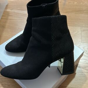 Boots color black snake